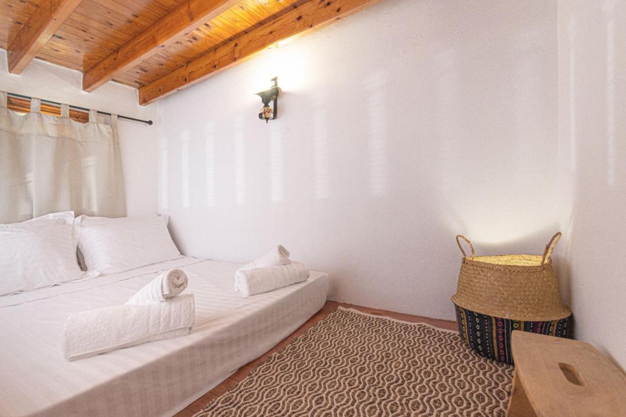 Red Soil Traditional Archangelos  Exterior photo